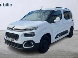Vit Begagnad 2020 Citroën Berlingo PureTech Minibuss | 219 900 kr (Marknadspris)