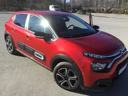 Röd Begagnad 2021 Citroën C3 PureTech Halvkombi | 109 500 kr (Bra pris)