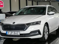 Vit Begagnad 2021 Skoda Octavia Style Kombi | 234 500 kr (Bra pris)