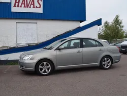 Grön Begagnad 2004 Toyota Avensis Sedan | 49 500 kr (Marknadspris)