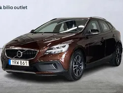 Brun Begagnad 2017 Volvo V40 CC Business Edition Kombi | 179 900 kr (Marknadspris)