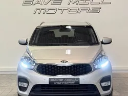 Grå Begagnad 2017 Kia Carens Minibuss | 144 900 kr (Lite dyr)
