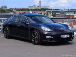 Svart Begagnad 2012 Porsche Panamera Turbo Sedan | 409 900 kr (Marknadspris)