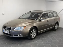 Grå Begagnad 2009 Volvo V70 Momentum Kombi | 79 700 kr (Marknadspris)