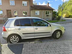 Silver Begagnad 2005 VW Golf IV Trendline Halvkombi | 16 500 kr (Marknadspris)