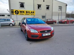 Röd Begagnad 2006 Ford Focus Kombi | 27 900 kr (Marknadspris)
