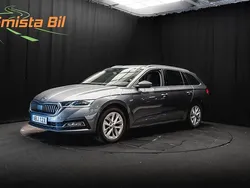 Grå Begagnad 2023 Skoda Octavia Style Kombi | 279 900 kr (Marknadspris)