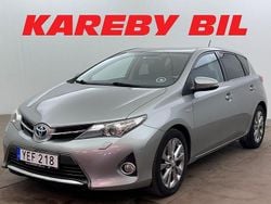 Grå Begagnad 2014 Toyota Auris Hybrid Halvkombi | 124 900 kr (Bra pris)