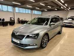 Grå Begagnad 2018 Skoda Superb LAURIN & KLEMENT Kombi | 219 900 kr (Marknadspris)