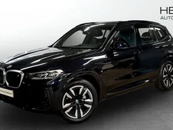 Svart (black) Begagnad 2022 BMW iX3 M Sport SUV | 459 700 kr (Superpris)