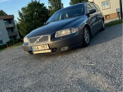Grå Begagnad 2006 Volvo V70 Kinetic Kombi | 27 500 kr (Marknadspris)