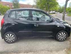Svart Begagnad 2012 Hyundai i10 Premium Halvkombi | 22 000 kr (Superpris)