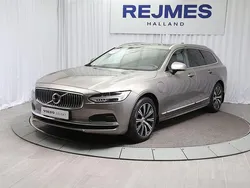 Grå Begagnad 2022 Volvo V90 Kombi | 359 500 kr (Marknadspris)