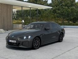 Grå Begagnad 2024 BMW i4 M Sport Sedan | 699 500 kr