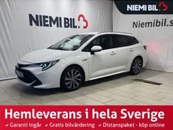 Vit Begagnad 2020 Toyota Corolla Style Kombi | 249 900 kr (Marknadspris)