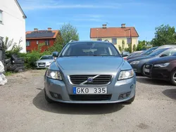 Ljusblå Begagnad 2007 Volvo V50 Summum Kombi | 47 500 kr (Marknadspris)
