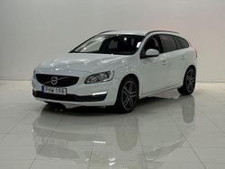 Vit Begagnad 2017 Volvo V60 Kombi | 159 900 kr (Bra pris)