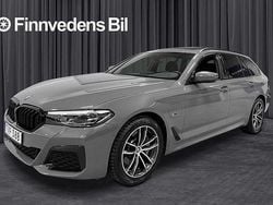Grå Begagnad 2022 BMW 530e M Sport Kombi | 398 800 kr (Marknadspris)