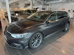 Mörkgrå (grå) Begagnad 2020 VW Passat GT Kombi | 229 900 kr (Marknadspris)