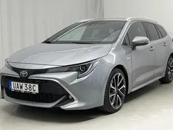 Grå Begagnad 2020 Toyota Corolla Executive | 235 000 kr
