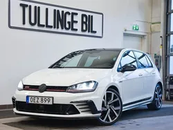 Flerfärgad (vit) Begagnad 2016 VW Golf VII GTI Clubsport Halvkombi | 237 900 kr (Marknadspris)