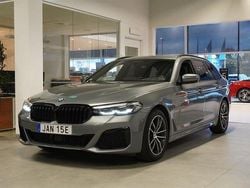 Grå Begagnad 2023 BMW 520 Shadowline Kombi | 509 800 kr (Dyr)