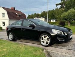 Svart Begagnad 2011 Volvo S60 Momentum Sedan | 85 000 kr (Bra pris)