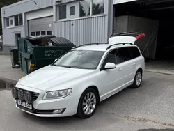 Vit Begagnad 2016 Volvo V70 Momentum Kombi | 129 000 kr (Marknadspris)
