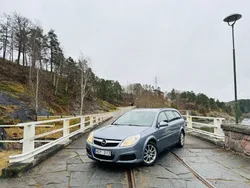 Grå Begagnad 2008 Opel Vectra Kombi | 19 900 kr (Marknadspris)