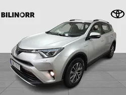 Silver Begagnad 2016 Toyota RAV4 Hybrid Active SUV | 189 900 kr (Lite dyr)
