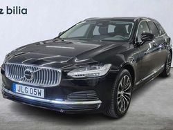 Svart Begagnad 2023 Volvo V90 Core Kombi | 399 000 kr (Marknadspris)