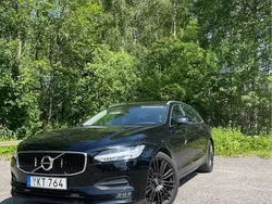 Svart Begagnad 2017 Volvo V90 Momentum Kombi | 90 000 kr (Marknadspris)