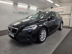 Svart Begagnad 2017 Volvo V40 CC Summum Kombi | 205 000 kr (Marknadspris)