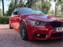 Röd Begagnad 2013 BMW 330 Sport Line Kombi | 164 000 kr (Marknadspris)
