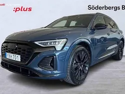 Blå Begagnad 2023 Audi Q8 e-tron S-Line SUV | 649 000 kr