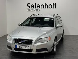 Ljusgrå Begagnad 2012 Volvo V70 Kinetic Kombi | 99 900 kr (Bra pris)