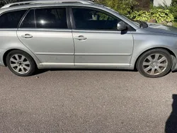 Silver Begagnad 2008 Toyota Avensis Kombi | 14 000 kr (Superpris)