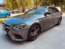 Grå Begagnad 2017 Mercedes E200 AMG line Sedan | 365 000 kr (Marknadspris)