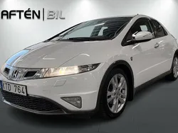 Vit Begagnad 2010 Honda Civic Halvkombi | 79 900 kr (Marknadspris)