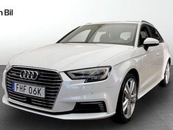 Vit Begagnad 2019 Audi A3 e-tron Sport Halvkombi | 229 000 kr (Superpris)