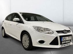 Vit Begagnad 2013 Ford Focus Trend Halvkombi | 78 800 kr (Lite dyr)