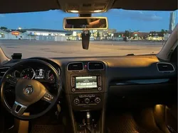 Röd Begagnad 2013 VW Golf VII Halvkombi | 50 000 kr (Bra pris)