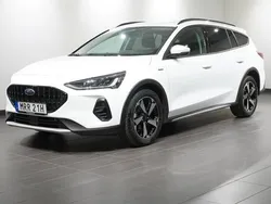 Vit (frozen white) Begagnad 2022 Ford Focus Active Kombi | 234 900 kr (Marknadspris)