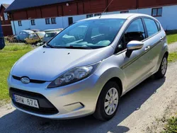 Grå Begagnad 2009 Ford Fiesta Trend Halvkombi | 30 000 kr (Lite dyr)