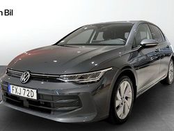 Mörkgrå Begagnad 2024 VW Golf VIII Life Kombi | 304 900 kr (Marknadspris)