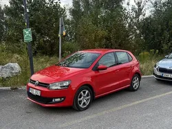 Röd Begagnad 2010 VW Polo Halvkombi | 55 000 kr (Marknadspris)