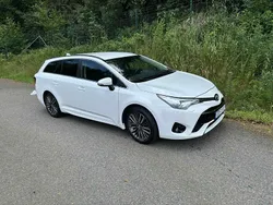 Vit Begagnad 2018 Toyota Avensis Active Kombi | 158 000 kr (Marknadspris)