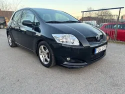 Svart Begagnad 2007 Toyota Auris Halvkombi | 40 000 kr (Marknadspris)