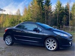 Svart Begagnad 2008 Peugeot 207 CC Cab | 27 500 kr (Bra pris)