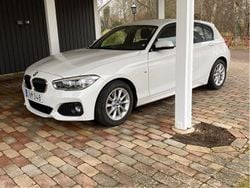 Vit Begagnad 2016 BMW 118 M Sport Halvkombi | 145 000 kr (Marknadspris)
